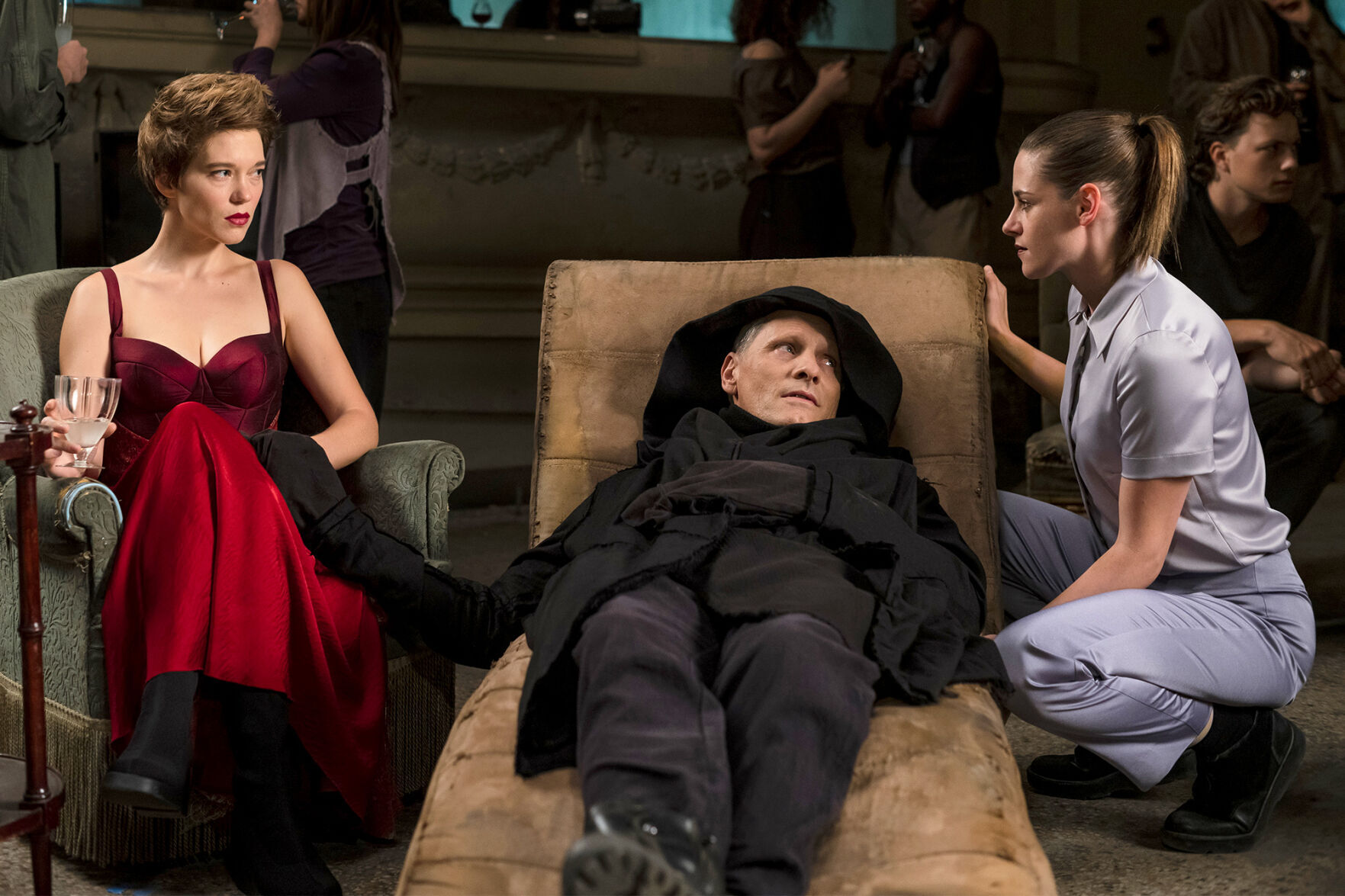 Léa Seydoux, Viggo Mortensen, and Kristen Stewart in 'Crimes of the Future.'
